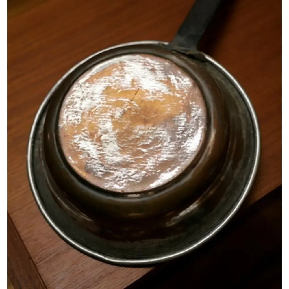 ANTIQUE 19TH CENTURY BEAUTIFUL Hammered Copper SAUTE Pot PAN Cast Iron Handle 8